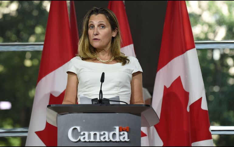 La canciller canadiense, Chrystia Freeland, abandonó las oficinas del representante de comercio de Estados Unidos, Robert Lighthizer. AFP / E. Baradat