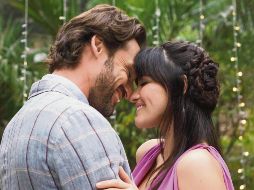 Los actores Iván Sánchez y Maite Perroni protagonizan esta comedia romántica.  ESPECIAL