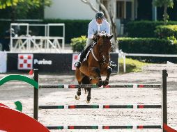 Bajo los primeros rayos del Sol y en una pista en inmejorables condiciones, ayer se llevó a cabo el segundo día de actividades de la Copa Hípica Nacional 2018, celebrada en el Club La Hípica de Zapopan. EL INFORMADOR / G. GALLO