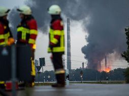 Alrededor de 400 bomberos son movilizados y las autoridades locales inician un plan de 
