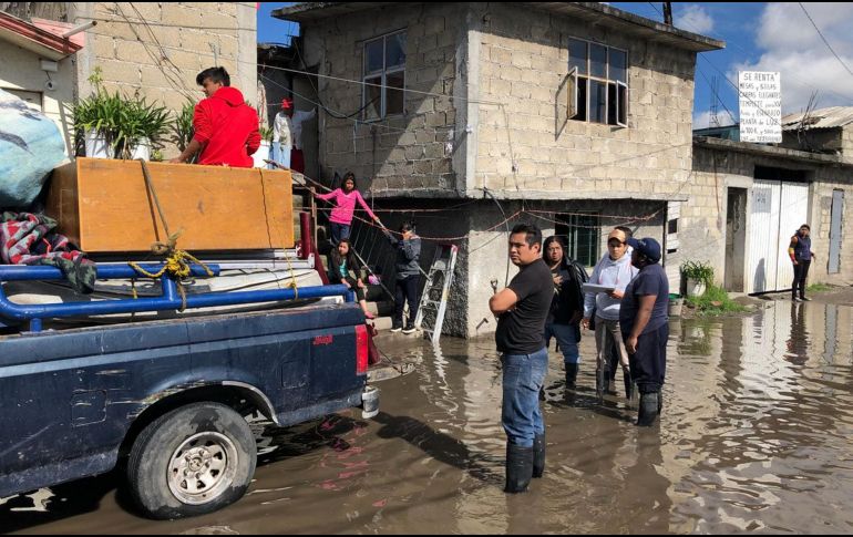 Ya se realizan trabajos para contener el desbordamiento, en coordinación con la Conagua y se atiende a las familias que resultaron afectadas por la inundación. NTX / ESPECIAL