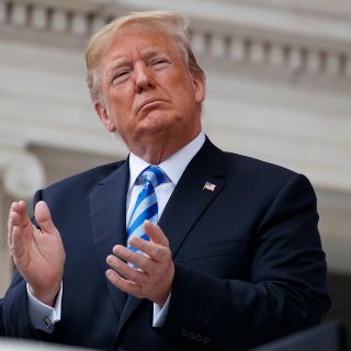 El FBI trató de obtener información de magnates rusos, según NYT