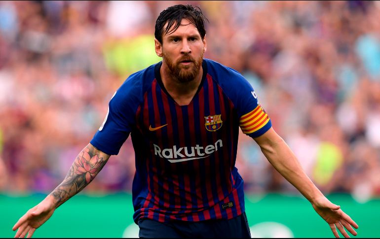 Feroz capitán. Messi contribuyó con un doblete al aplastante triunfo blaugrana. AFP/L. Gene