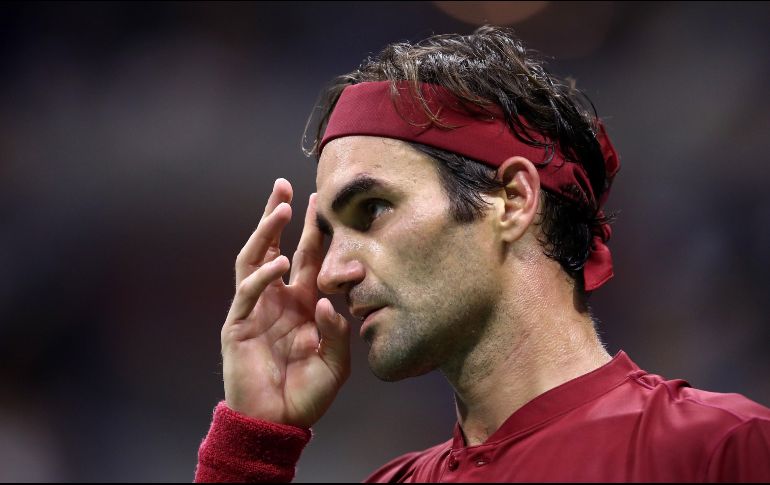 Federer, cinco veces ganador en las pistas duras de NY, firmó uno de sus peores encuentros de los últimos tiempos y sucumbió por 6-3, 5-7, 6-7 (7/9), 6-7 (3/7) en tres horas y 33 minutos de juego. AFP / J. Finney