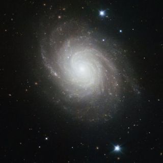 Agencia Espacial Europea muestra fotografía de galaxia lenticular