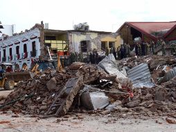 De acuerdo con la Sedatu, en el sismo del 7 de septiembre se dañaron dos mil 965 escuelas de nivel básico, 267 presentaron daño total y 253 daño parcial. AP/ARCHIVO