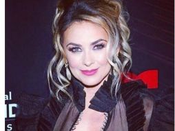 Una de las imágenes es de cuando Arámbula formaba parte de la telenovela 