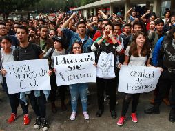 Los sujetos identificados aparecen en sus fotos de perfil de Facebook con 