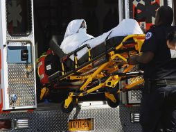 Algunos pasajeros fueron trasladados a emergencias por los síntomas presentados durante el vuelo. EFE