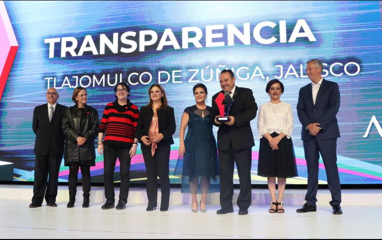 En 2016, el gobierno de Tlajomulco recibiÃ³ el reconocimiento a las mejores prÃ¡cticas de gobierno en medio ambiente y en 2017, el reconocimiento por las mejores finanzas del paÃ­s. ESPECIAL
