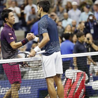 Djokovic arrasa a Nishikori y va a la final del US Open