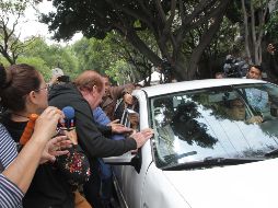 El recibimiento que le tenía preparado el gobernador electo de Tabasco, Adán Augusto López, fue rebasado. NTX / G. Durán