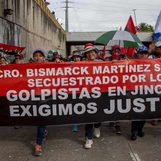 Miles de sandinistas marchan en apoyo a Ortega