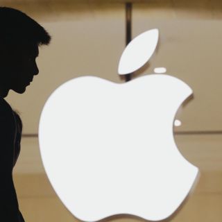 Trump solicita a Apple que  produzca en Estados Unidos