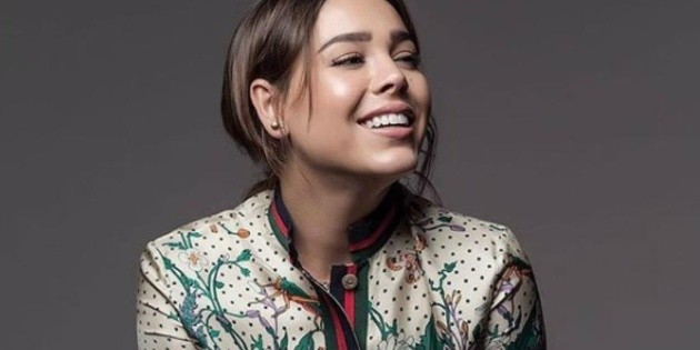 Danna Paola comparte fotograf&iacute;a "desde la cama"