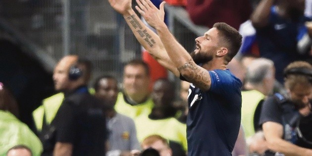 Francia gana por primera vez tras conquistar Rusia