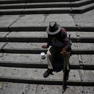 Tres de cada 10 adultos mayores carecen de ingresos por pensión