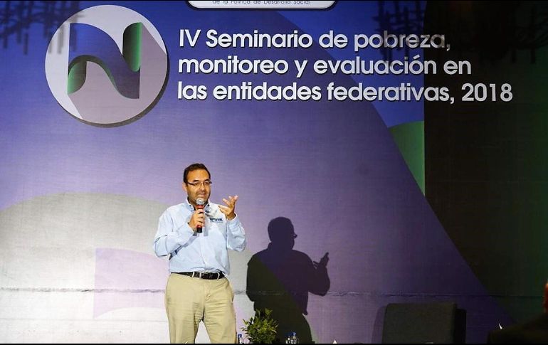 Hernández Licona impartió la conferencia Diagnóstico de Desarrollo Social en México. TWITTER / @coneval