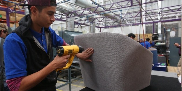 Muebleros locales fabricar&aacute;n para IKEA