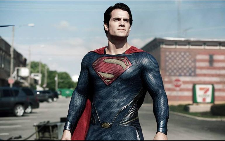 Henry Cavill participó en ''El hombre de Acero'', de 2013. Posteriormente en las entregas ''Batman vs Superman'' de 2016, y ''Liga de la Justicia'' en 2017. FACEBOOK / @ElHombreDeAceroLatinoamerica