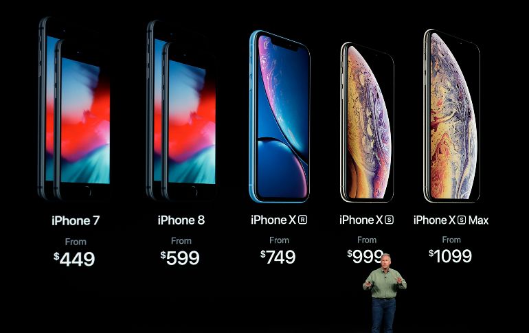 El iPhone Xs se venderá a partir de 999 dólares y el Xs Max, a partir de 1099. Estos dos, disponibles a partir del 21 de septiembre. AP/M. Sánchez