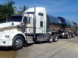 Lo asegurado del remolque tipo tanque es entregado y queda a disposición del Ministerio Público de la Federación, quien continúa con la integración de la carpeta de investigación. NTX / ARCHIVO