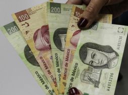 De aucerdo con el Banco BASE la recuperación del peso se debe a la especulación del alcance de un entendimiento comercial entre Canadá y EU respecto al TLCAN y por el aumento de los precios del petróleo durante la semana. EL INFORMADOR / ARCHIVO