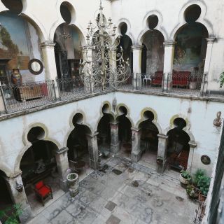 Un palacio con historia y fiesta