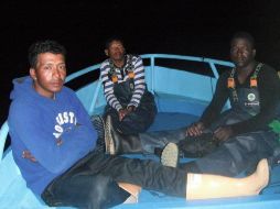 Un barco mercante de Singapur fue el más rápido en llegar al lugar; los abordó e hidrató. EFE / ARCHIVO