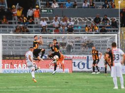 Los Leones Negros tuvieron la ventaja el viernes pasado en el Jalisco, pero al final no pudieron conservarla y terminaron empatando ante los Alebrijes. EL INFORMADOR / G. Gallo
