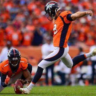 Broncos remontan ante Raiders con gol de campo