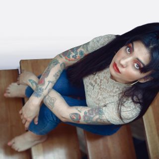 Mon Laferte quiere comerte a besos