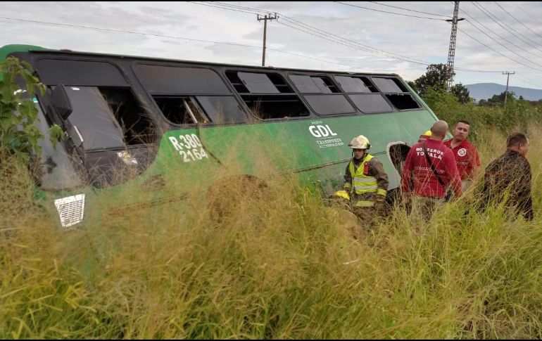 El accidente ocurrió sobre el Periférico Oriente, entre el Cerro de la Reina y la gasera que se ubica al ingreso de Coyula. ESPECIAL / Protección Civil