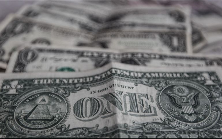 Banxico fijó el tipo de cambio en 18.8399 pesos.