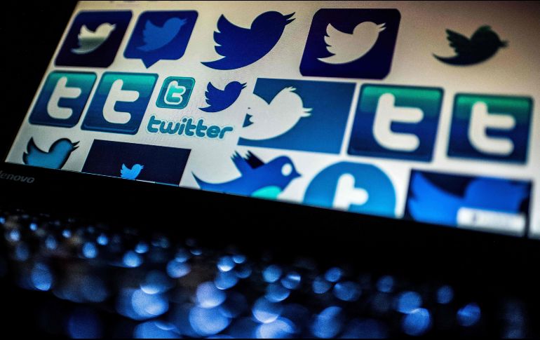 Los usuarios tendrán la opción de elegir si ve los mensajes por orden estrictamente cronológico, o a través del algoritmo que selecciona los ''mejores'' tuits. AFP / N. Asfouri