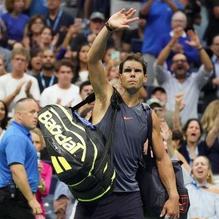 Por problemas en la rodilla, Nadal se perderá el Abierto de China