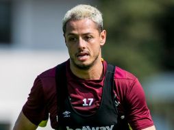 Hernández, quien suma 141 minutos de actividad en la Liga, se une así a una lista importante de futbolistas con inconvenientes que por ahora no pueden ser utilizados por el técnico del West Ham. ESPECIAL / whufc.com