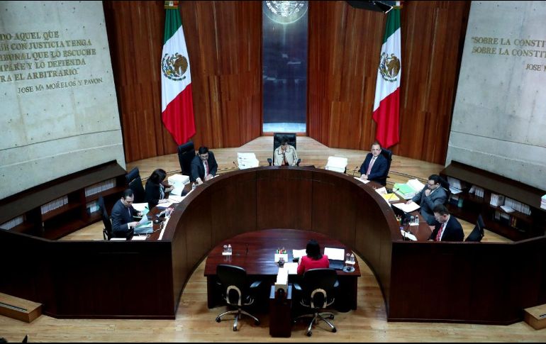 Fotografía cedida por el Tribunal Electoral del Poder Judicial de la Federación, que ayer determinó el recuento total de los votos en las elecciones de gobernador en Puebla. EFE/TEPJF