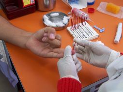 Para asistir, las personas deben acudir con un documento oficial de identificación. La toma es totalmente gratuita, sólo se requiera a la madre y/o al padre biológico y en caso de no contar con estos podrán asistir familiares. EL INFORMADOR / ARCHIVO