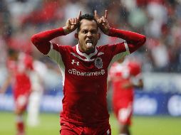 Rodrigo Salinas celebra el primer gol choricero. EFE/J. Núñez