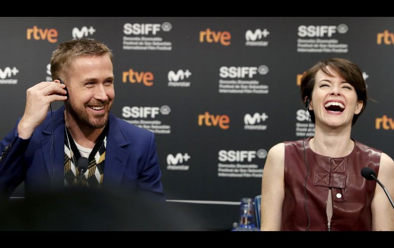 Los actores Ryan Gosling y Claire Foy ofrecen una conferencia de prensa tras la presentación de su película 