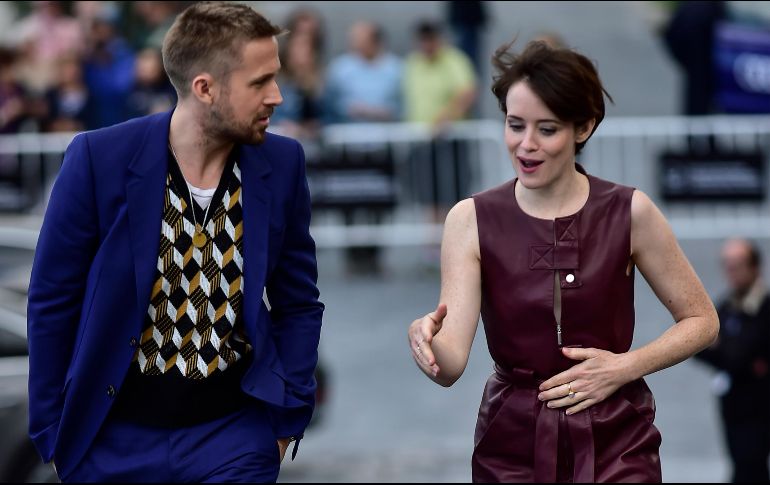 Ryan Gosling posó junto a a actriz Claire Foy en la 66 edición del Festival de Cine de San Sebastián. AP / A. Barrientos