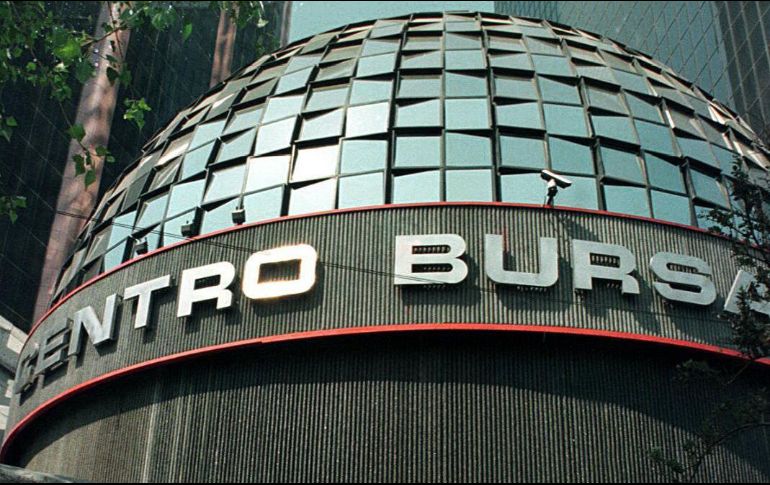 En el mercado accionario local se opera con un volumen de 1.5 millones de títulos, por un importe económico de 10.1 millones de pesos. NTX / ARCHIVO