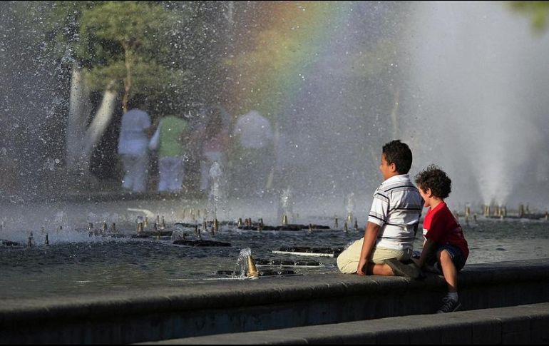 El Instituto de Astronomía y Meteorología de la Universidad de Guadalajara (UdeG) pronostica que el tiempo estará caluroso durante este día, templado en la noche y fresco al amanecer. EL INFORMADOR / ARCHIVO