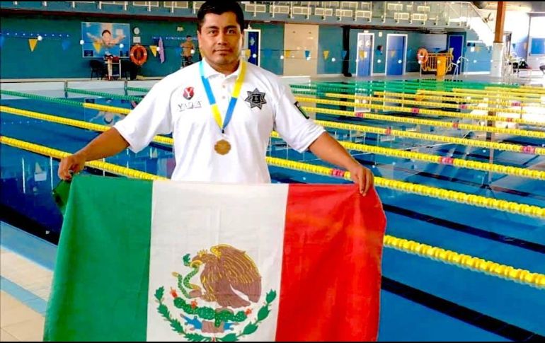 Eduardo Sánchez logró siete medallas de oro en diferentes categorías durante los Juegos Latinoamericanos de Policías y Bomberos 2017, realizados en Guadalajara. FACEBOOK / Policía Guadalajara