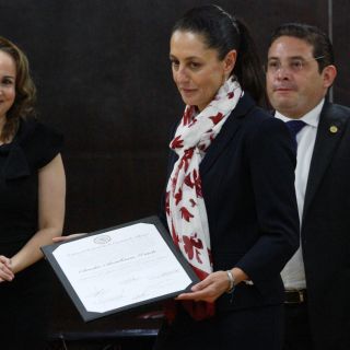Otorgan constancia de Jefatura de Gobierno a Sheinbaum