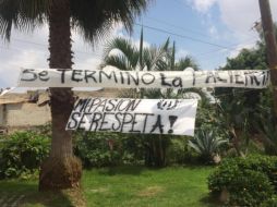 Las mantas tenían mensajes como 