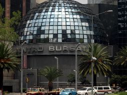 Durante la sesión, en el mercado accionario local se operó un volumen de 212.2 millones de títulos. NTX/B. Moncada