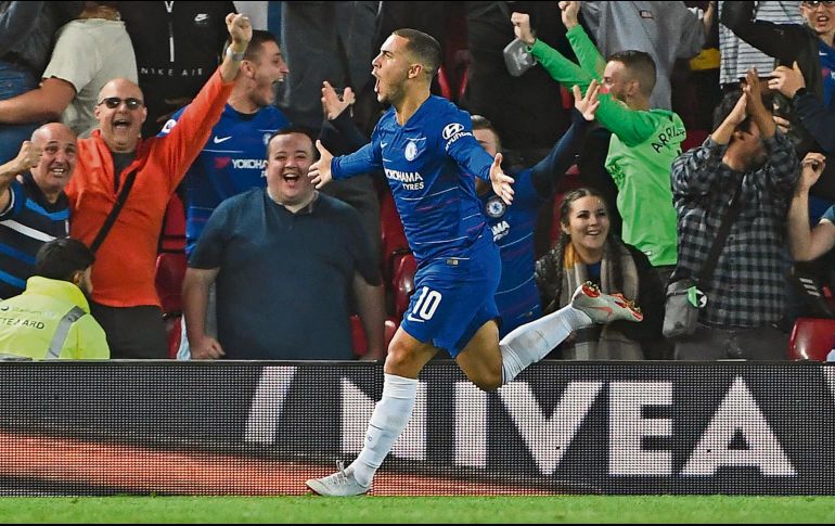 Eden Hazard celebra tras conseguir el gol del triunfo para Chelsea. AFP