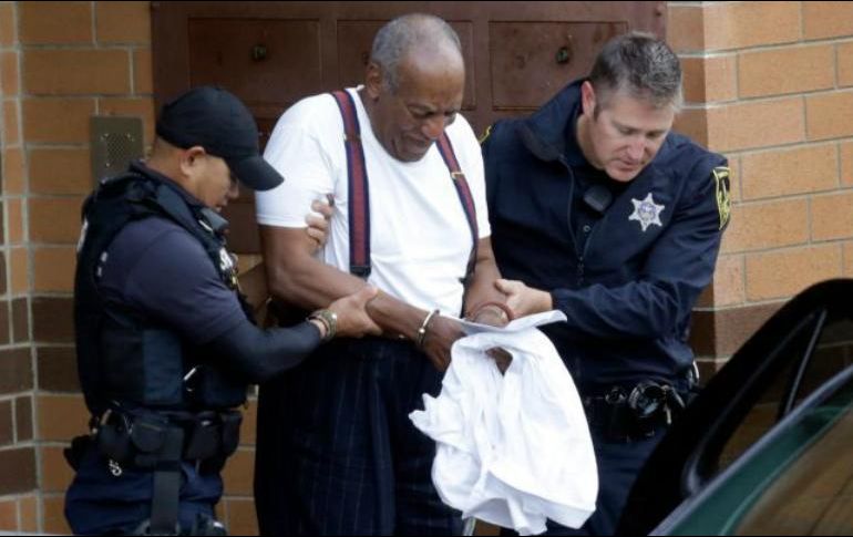 Cosby es la primera celebridad de la era #MeToo que termina en la cárcel. AP / ARCHIVO